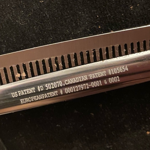 Shark Fin Shears Japanese Steel Professional 1 Monarch $600 1 texture $400 - Picture 4 of 6